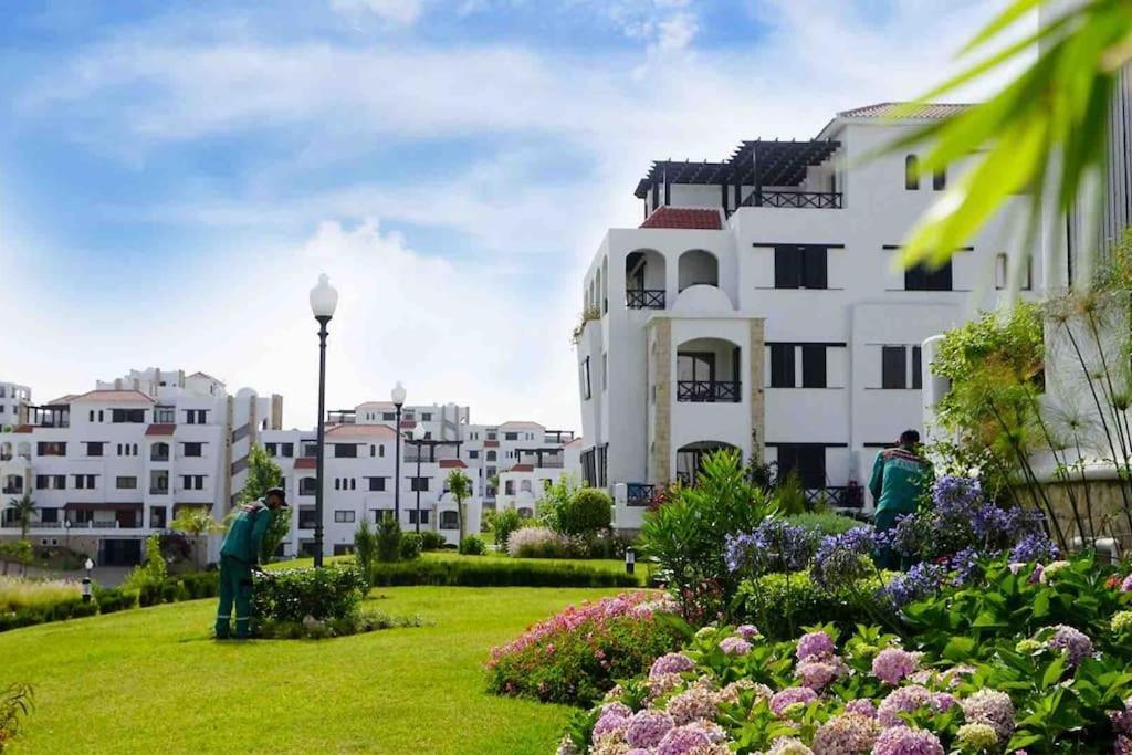 Superbe Appartement Neuf En Residence Avec Piscine Cabo Negro Bagian luar foto